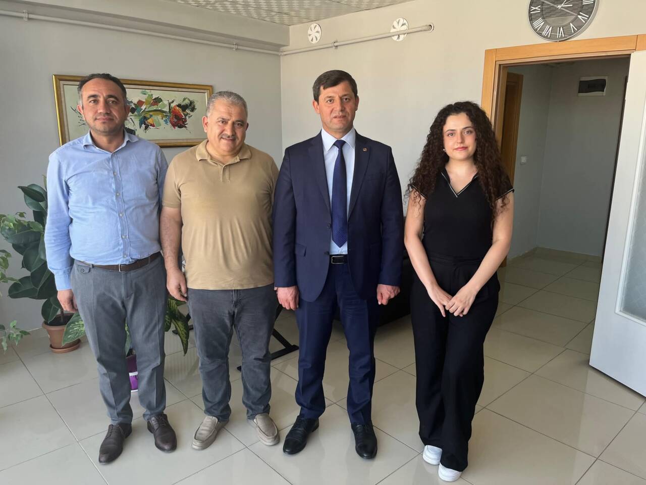 Aksaray Barosu, genç avukatlarla iletişimi güçlendirmek bakımından gerçekleştirdiği ziyaretler kapsamında