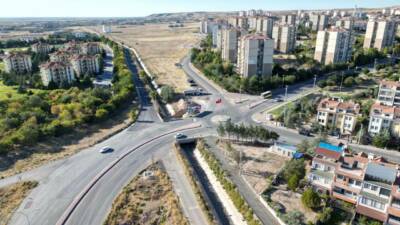 Aksaray Belediyesi, Yunus Emre ve Cumhuriyet Mahallelerini birbirine bağlayan köprüde