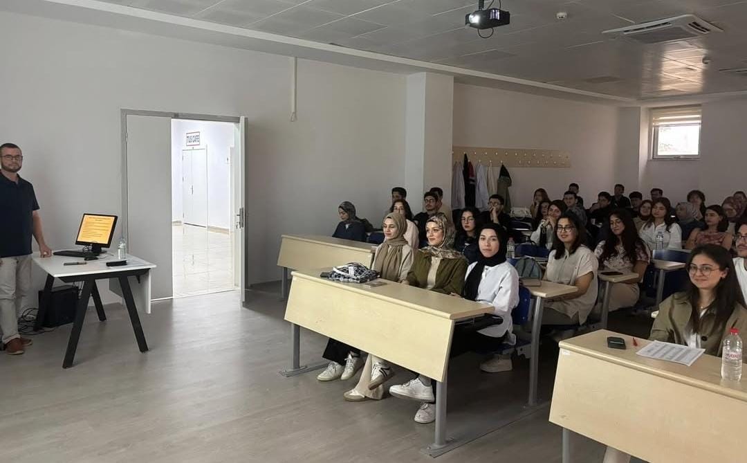 Aksaray Üniversitesi Tıp Fakültesi’nde 8 Eylül 2025 tarihi itibarıyla Dönem