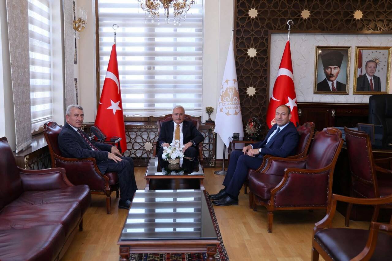Aksaray’da yeni adli yılın başlaması dolayısıyla Vali Mehmet Ali Kumbuzoğlu,