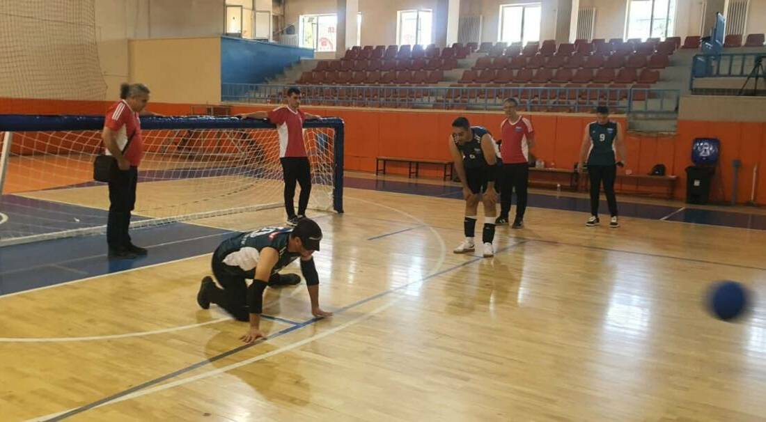 Aksaray'da goalball ikinci devre müsabakaları, şehrin spor salonlarında devam ediyor.
