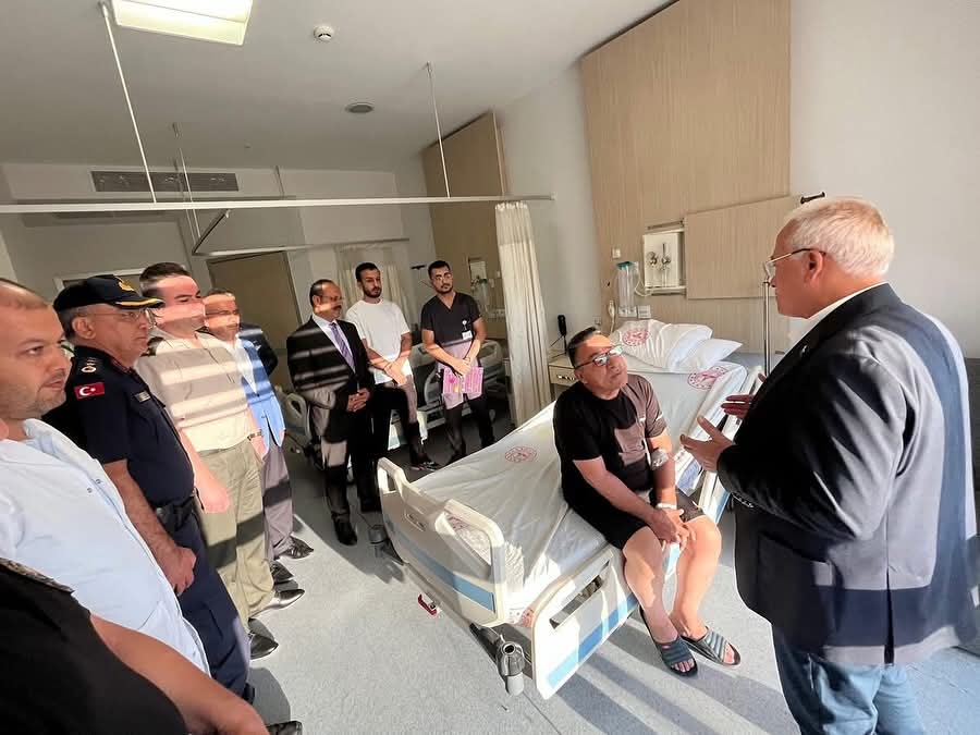 Aksaray Valisi Mehmet Ali Kumbuzoğlu şehit ailelerine yönelik ziyaret gerçekleştirdi.