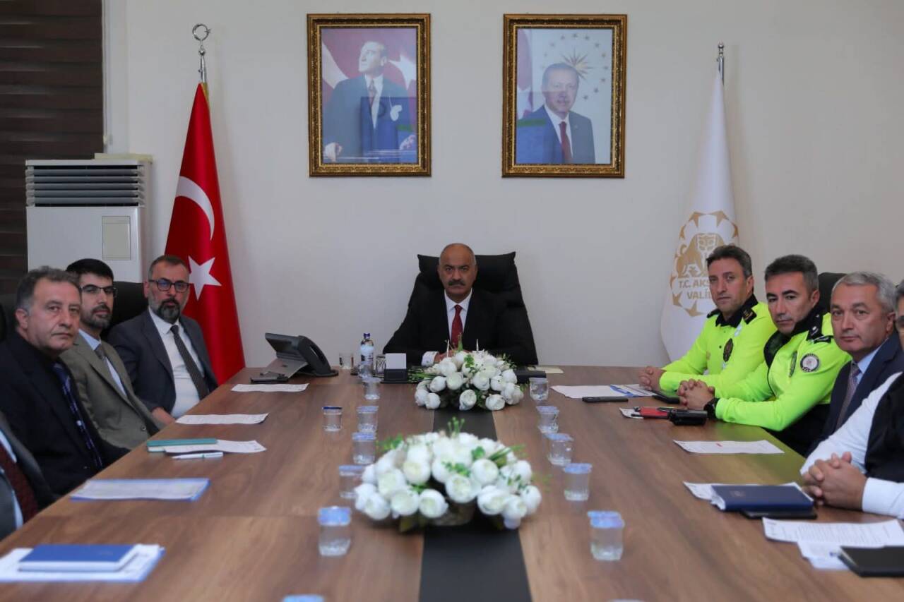 Aksaray’da, Karayolu Trafik Güvenliği Stratejisi İl Yürütme Kurulu Toplantısı, Vali