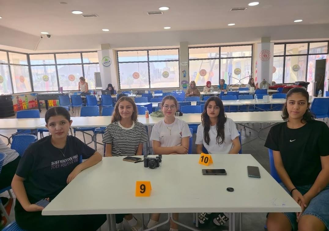 TÜBİTAK Bilim Kampı’na katılan Aksaraylı gençler, burada yürütülen bilimsel çalışmalar