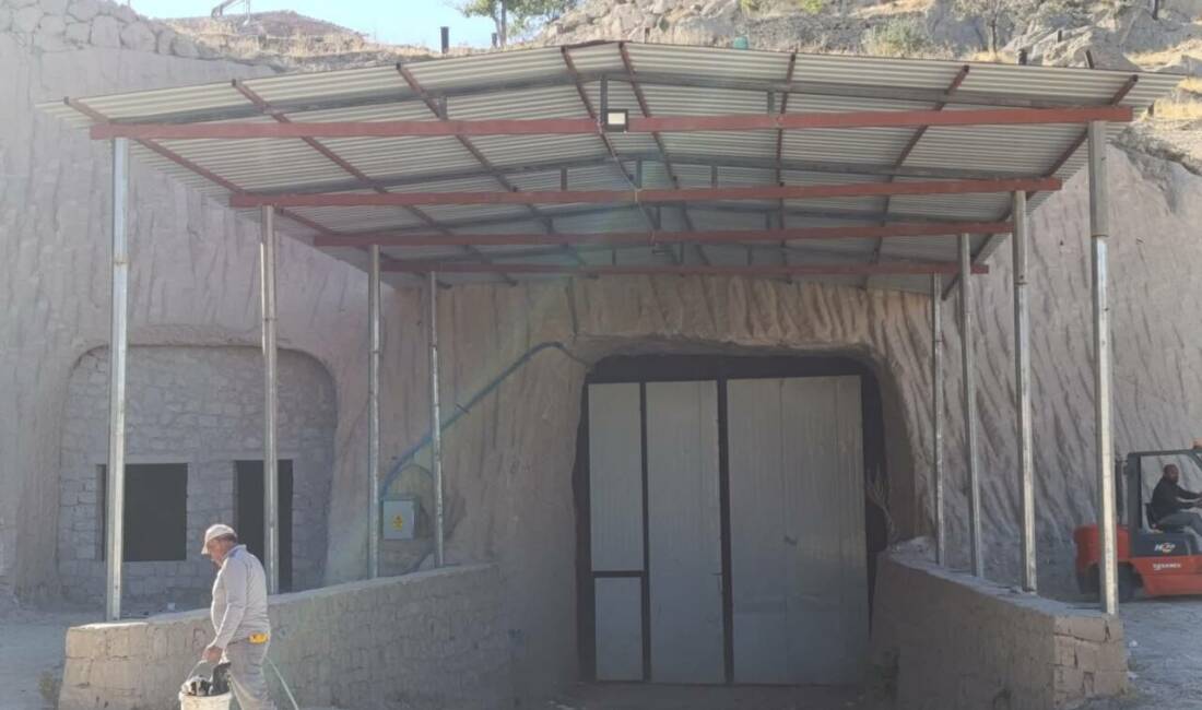 Demirci Belediyesi, tarımsal potansiyeli artırmak amacıyla yapımı tamamlanan modern soğuk