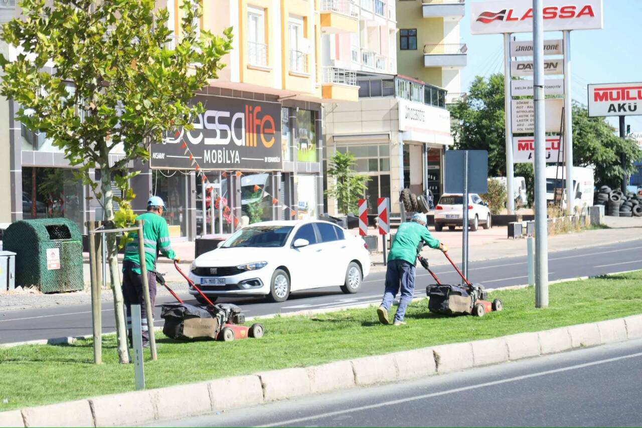 Aksaray Belediyesi, şehrin giriş ve çıkış noktalarında gerçekleştirdiği çevre düzenleme