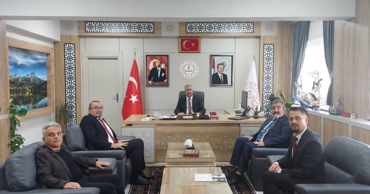 Aksaray Eğitim-İş Sendikası tarafından İl Milli Eğitim Müdürü Metin Alpaslan'a