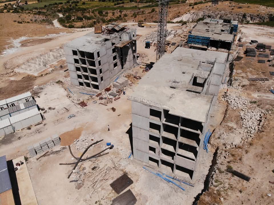 Güzelyurt'ta 4. Etap Toplu Konut Projesi, inşaat çalışmaları hızla sürüyor.