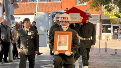 Ortaköy Merkez Camide kılınan ikindi namazı sonrası emekli astsubay Cebrail