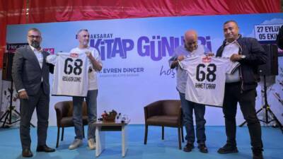 Ahmet Çakar ve Abdulkadir Durmaz Aksaray’da kitap günlerine katıldı