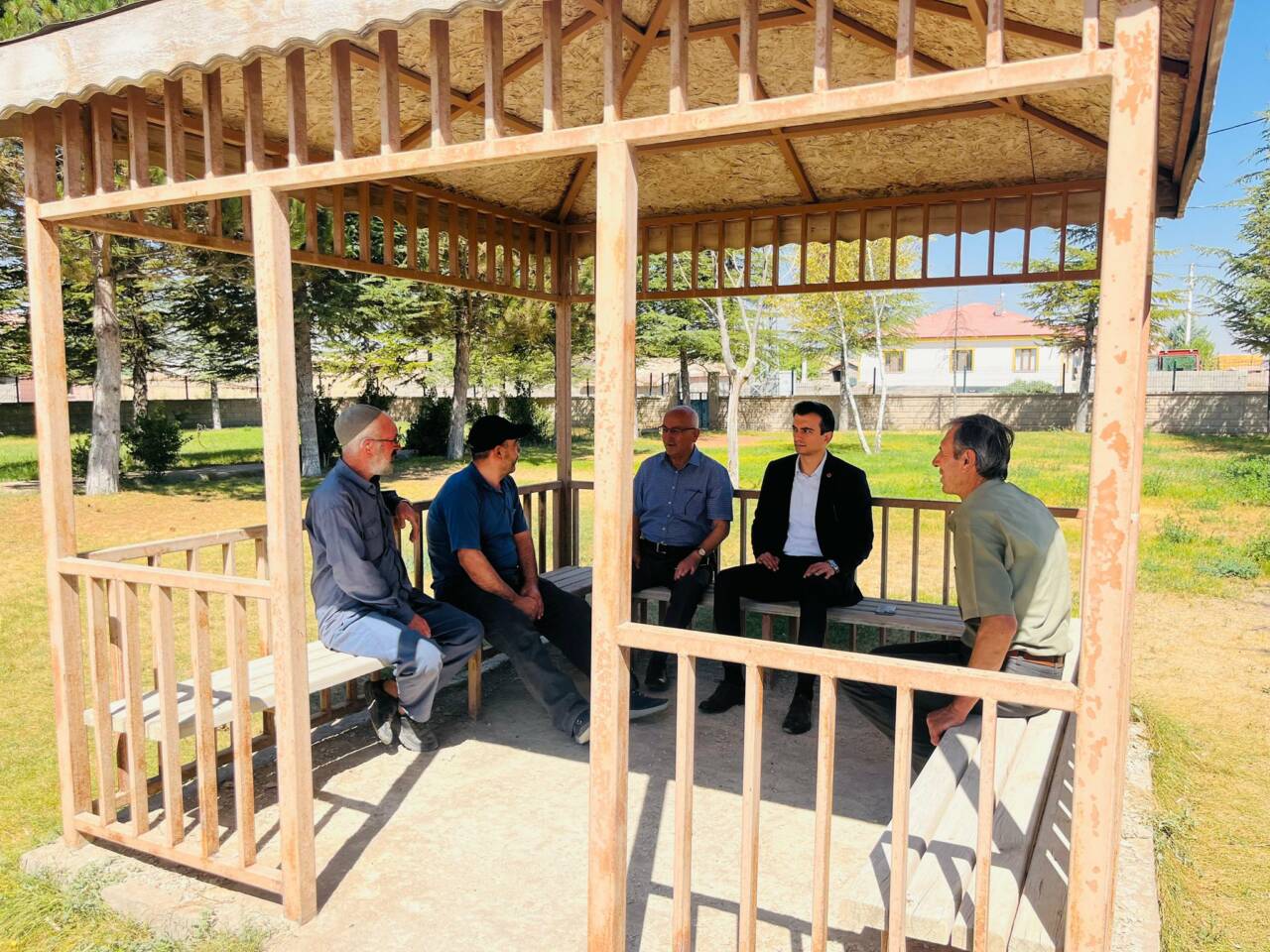 Eskil Kaymakamı Harun Uzar, İlçe Özel İdare Müdürü Salih Yıldırım