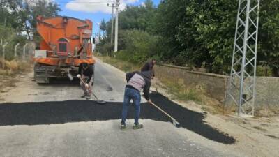 Aksaray İl Özel İdaresi, köy yollarında vatandaşların daha güvenli ve