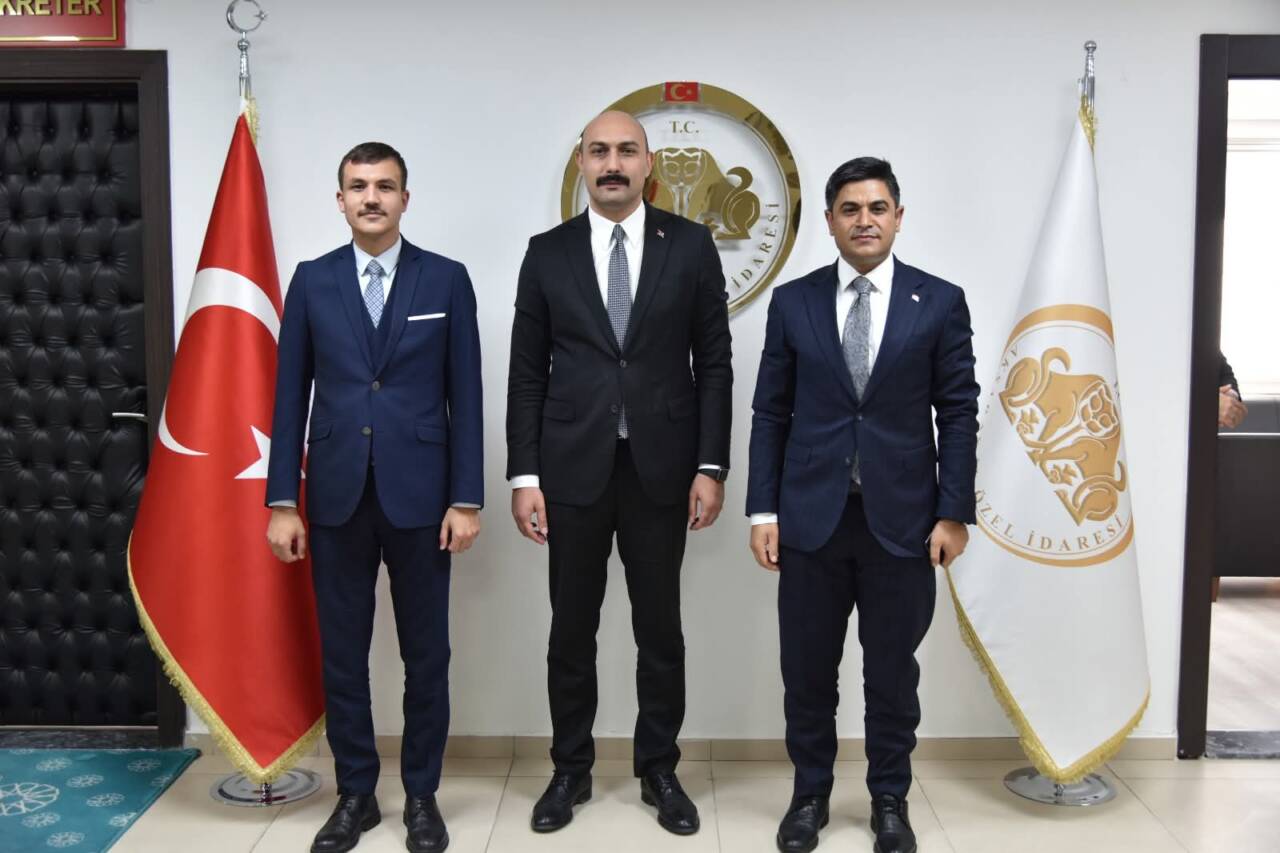 Kırşehir İl Özel İdaresi Genel Sekreteri ve Vali Yardımcısı