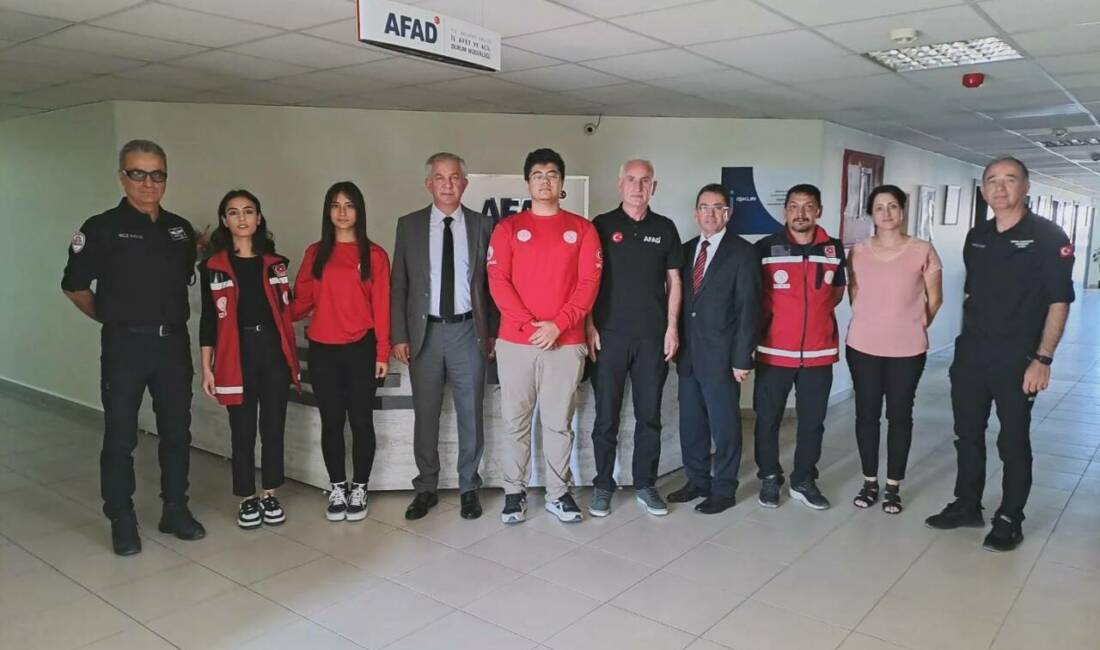 Aksaray’da eğitim camiası ile afet bilinci alanında faaliyet gösteren ekipler