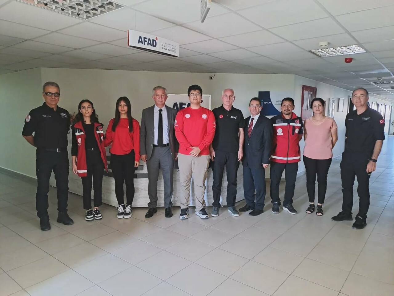 Aksaray’da eğitim camiası ile afet bilinci alanında faaliyet gösteren ekipler