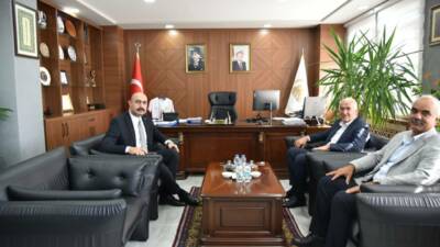 Aksaray’da MHP Milletvekili Ramazan Kaşlı, MHP İl Başkanı Burhanettin Karataş,