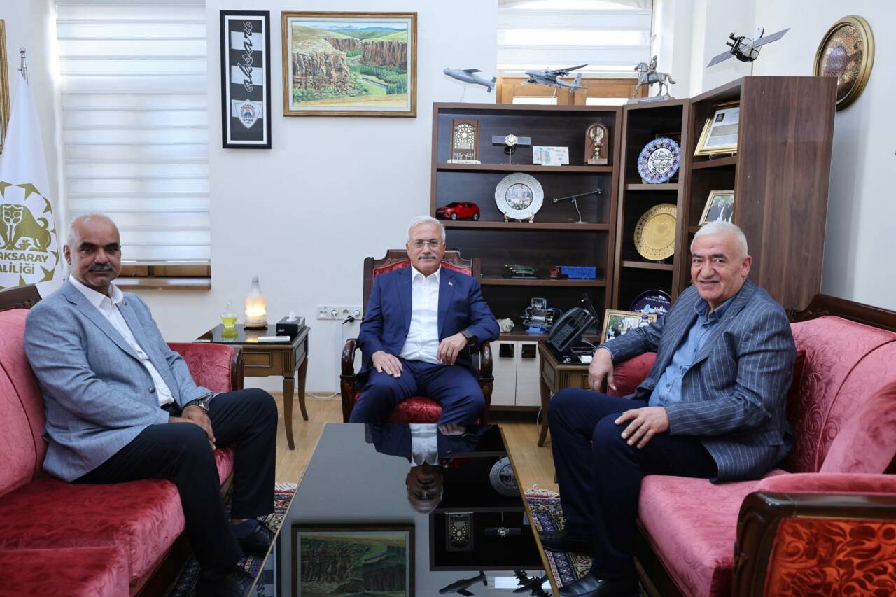 Aksaray’da Milliyetçi Hareket Partisi (MHP) heyeti, Aksaray Valisi Mehmet Ali