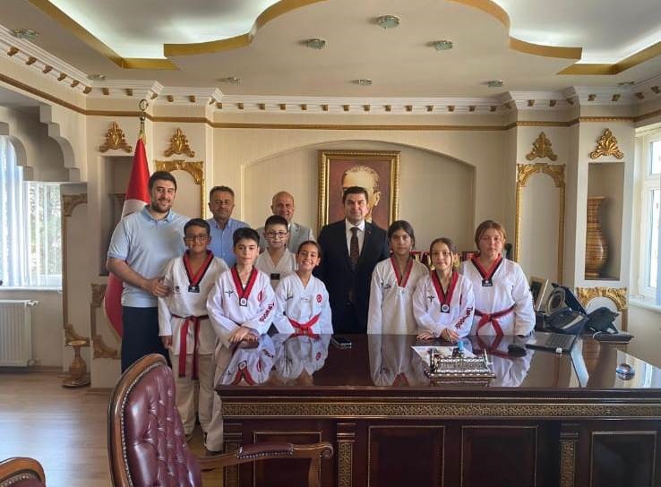 Ankara Keçiören Taha Akgül Spor Salonu’nda düzenlenecek Minikler Türkiye Tekvando