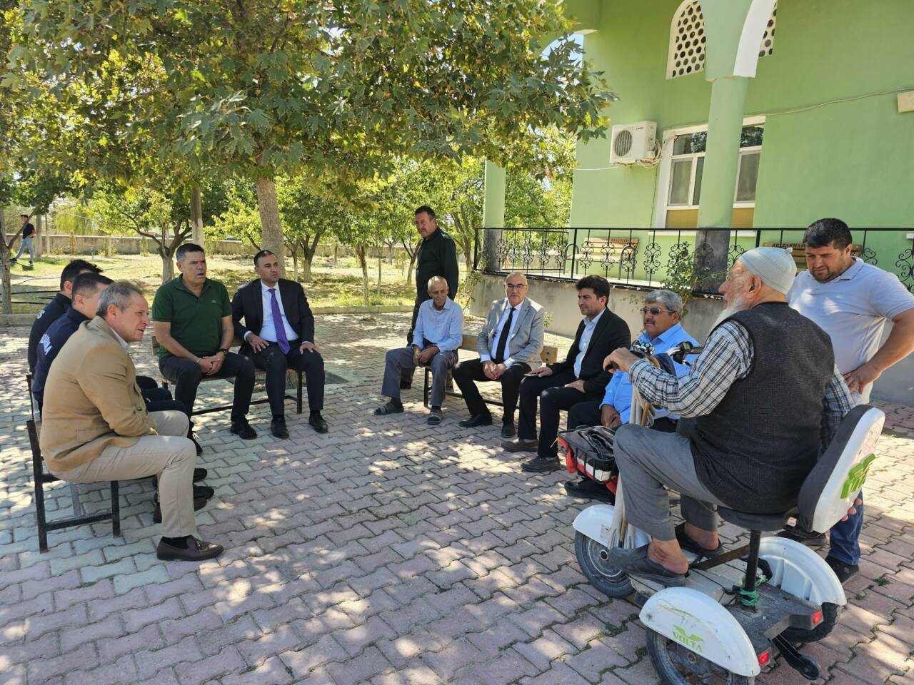 Sultanhanı Kaymakamı Bilal Göksun, Belediye Başkanı Fahri Solak ve ilçe