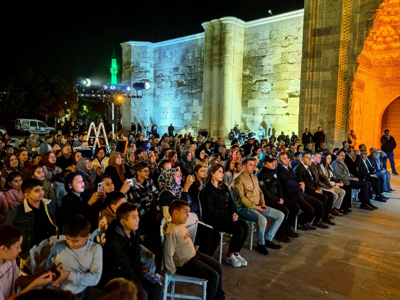 Sultanhanı ilçesinde kültür ve sanat etkinlikleri devam ediyor. İlçede Aksaray