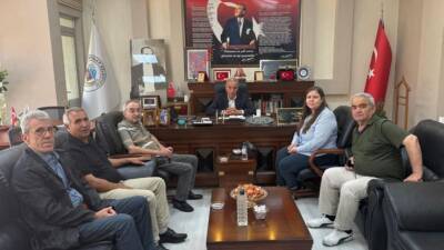 Cumhuriyet Halk Partisi Aksaray Merkez İlçe Başkanı Sibel Altınpınar ve