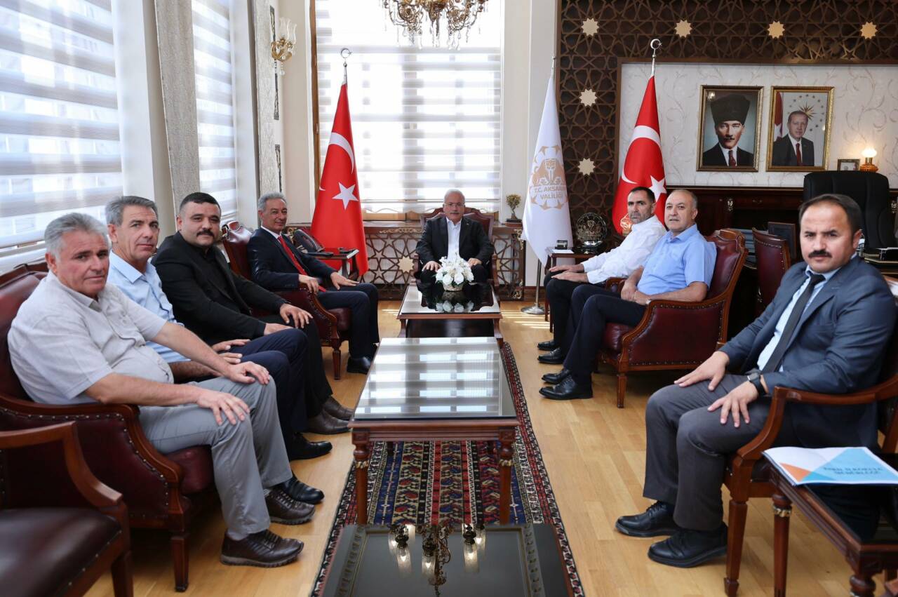 Aksaray Valisi Mehmet Ali Kumbuzoğlu, Eskil Belediye Başkanı Mustafa Zavlak,