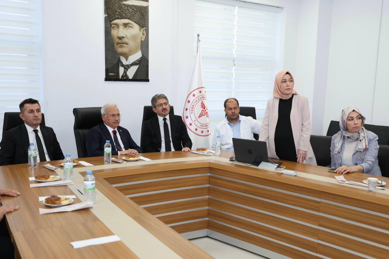 2025 Aile Yılı etkinlikleri kapsamında Vali Mehmet Ali Kumbuzoğlu, kadın
