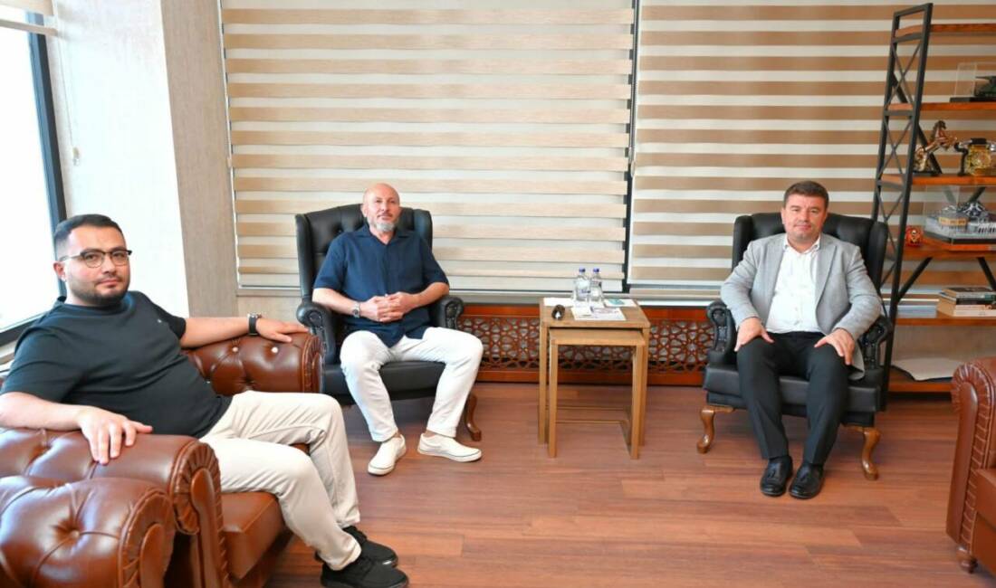 Viyana’dan Aksaray’a Gönül Köprüsü: Gurbetçi İş İnsanlarından Başkan Dinçer’e Ziyaret Aksaray’da gurbetçi hemşehrilerin ziyaretleri kapsamında, Avusturya’nın Viyana kentinde yaşayan iş