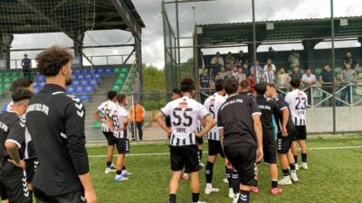Temsilcimiz Kuzeyboru 68 Aksarayspor, mütevazı kadrosuna rağmen ligde ilk üç