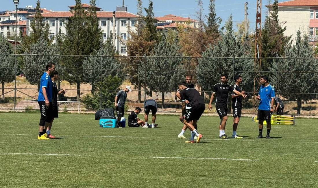 Ligde yenilgisiz ilerleyen Aksarayspor, altıncı haftada evinde Kırklarelispor’u ağırlayacak. Teknik
