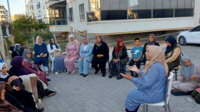AK Parti Aksaray İl Kadın Kolları, mahalle buluşmalarını sürdürüyor. Bu