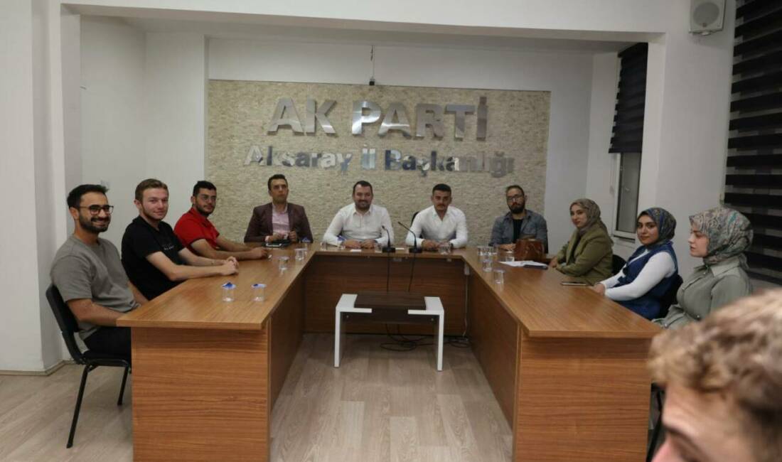 AK Parti Aksaray İl Başkanlığı’nda düzenlenen haftalık olağan yönetim kurulu