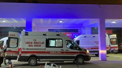 Konya'nın Akşehir ilçesinde yaşanan olayda silahlı kavga çıkı. Kavgada 3