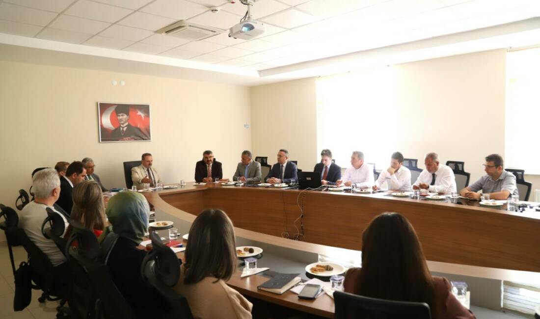 Aksaray Üniversitesi (ASÜ) Rektörü Prof. Dr. Alpay Arıbaş başkanlığında kalite