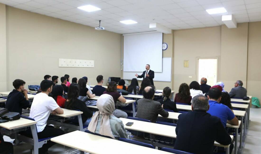 Aksaray Üniversitesi (ASÜ) Rektör Prof. Dr. Alpay Arıbaş,  Diş Hekimliği