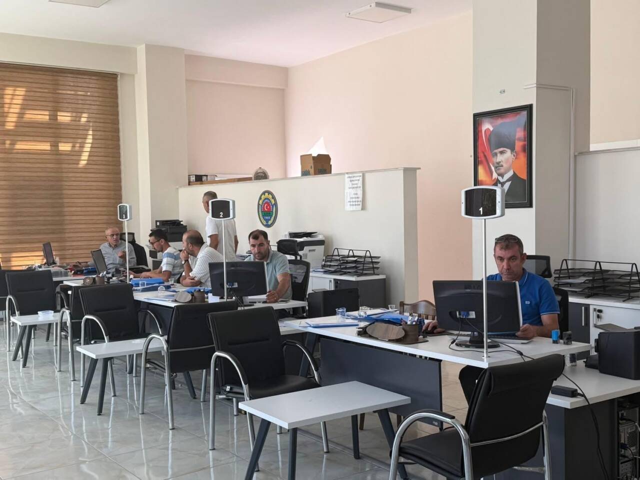 Başkan Emin Koçak, çiftçilerin mağdur olmaması için hafta sonu da