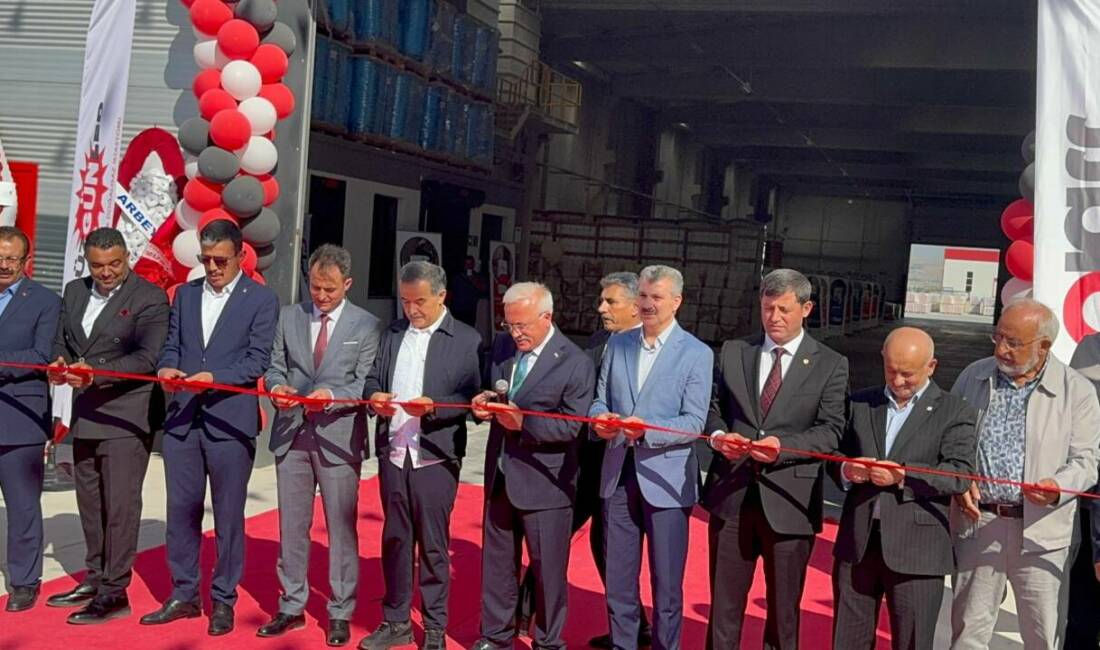 Aksaray’da 10 milyon avroluk dev fabrika açıldı Düzgünler Grup’un 10 milyon avroluk kimyasal yapı malzemeleri fabrikası açıldı,