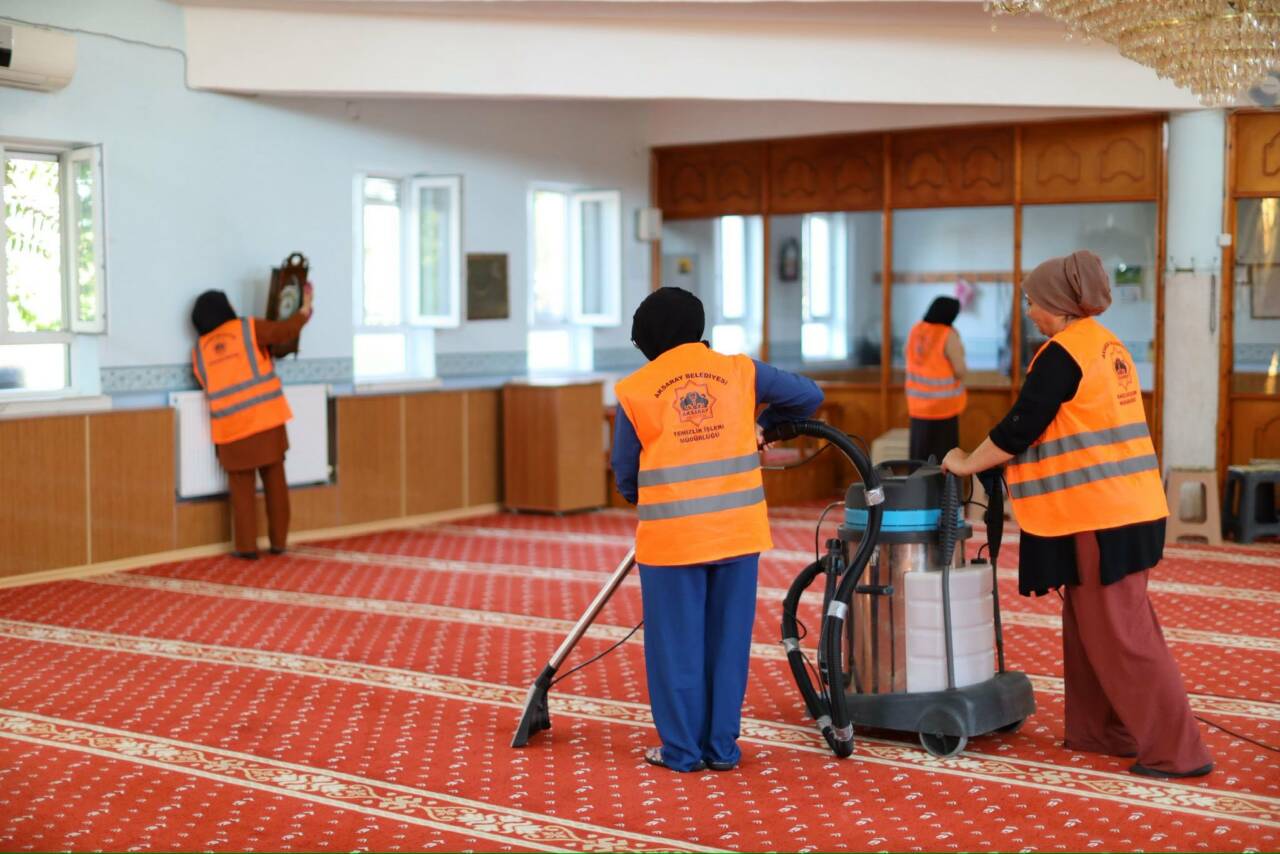 Aksaray Belediyesi, şehir genelindeki camilerin hijyen ve temizliğine büyük önem