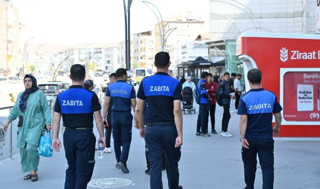 Aksaray Belediyesi, çevreyi korumak ve temizliğini sağlamak amacıyla çalışmalarına devam