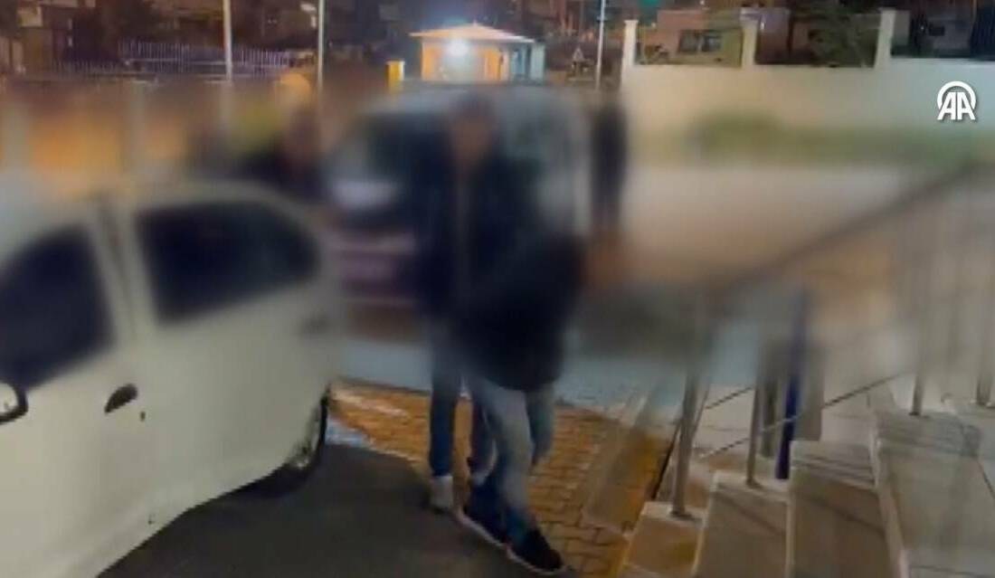 Ankara’da yaşanan olayda dört şüpheli bir taksi şoförünü trafikte darp