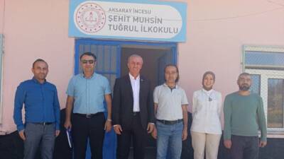 Eğitim-Bir-Sen Aksaray Şube Başkanı Murat Görmez, Şube Başkan Yardımcısı Serhat