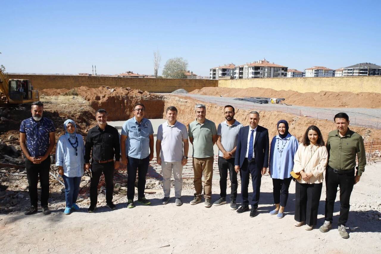 Aksaray Belediye Başkanı Dr. Evren Dinçer, eski cezaevi alanında şehrin