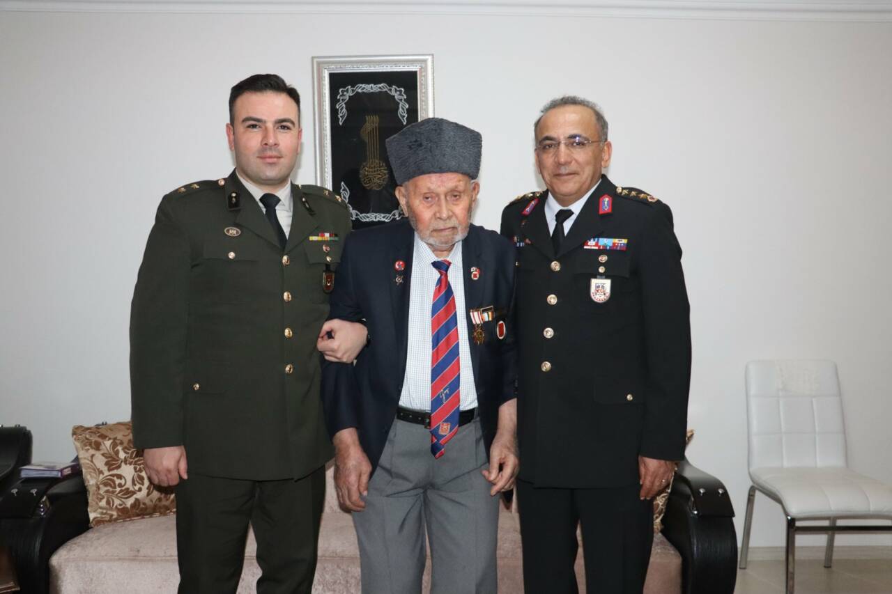 19 Eylül Gaziler Günü sebebiyle Aksaray’da anlamlı ziyaretler gerçekleştirildi. Aksaray