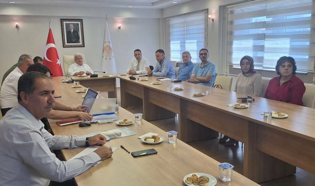 Aksaray’da İl Hayat Boyu Öğrenme Komisyonu Toplantı Aksaray Vali Yardımcısı