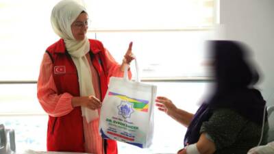 Aksaray Belediyesi, zor günlerinde vatandaşların yanında olmayı sürdürüyor. Belediye ekipleri,