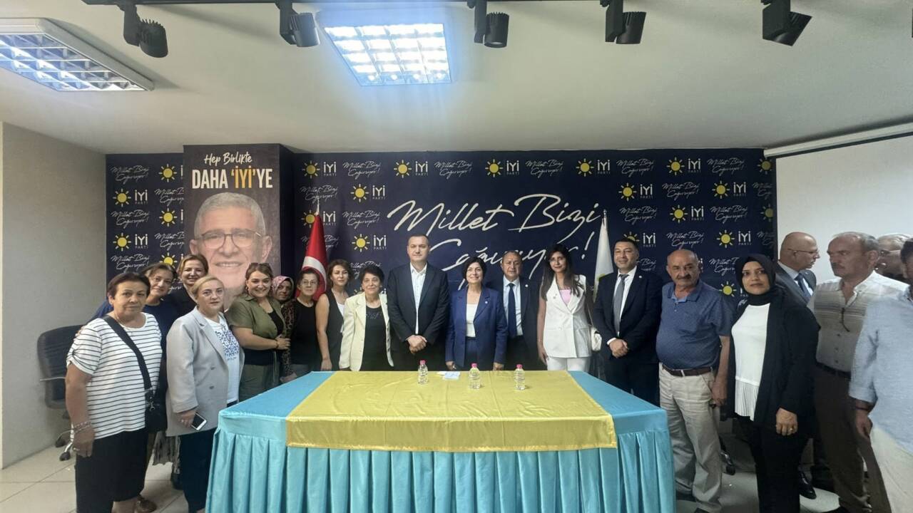 İYİ Parti Genel Başkan Yardımcısı Kevser Ofluoğlu, GİK Üyesi ve