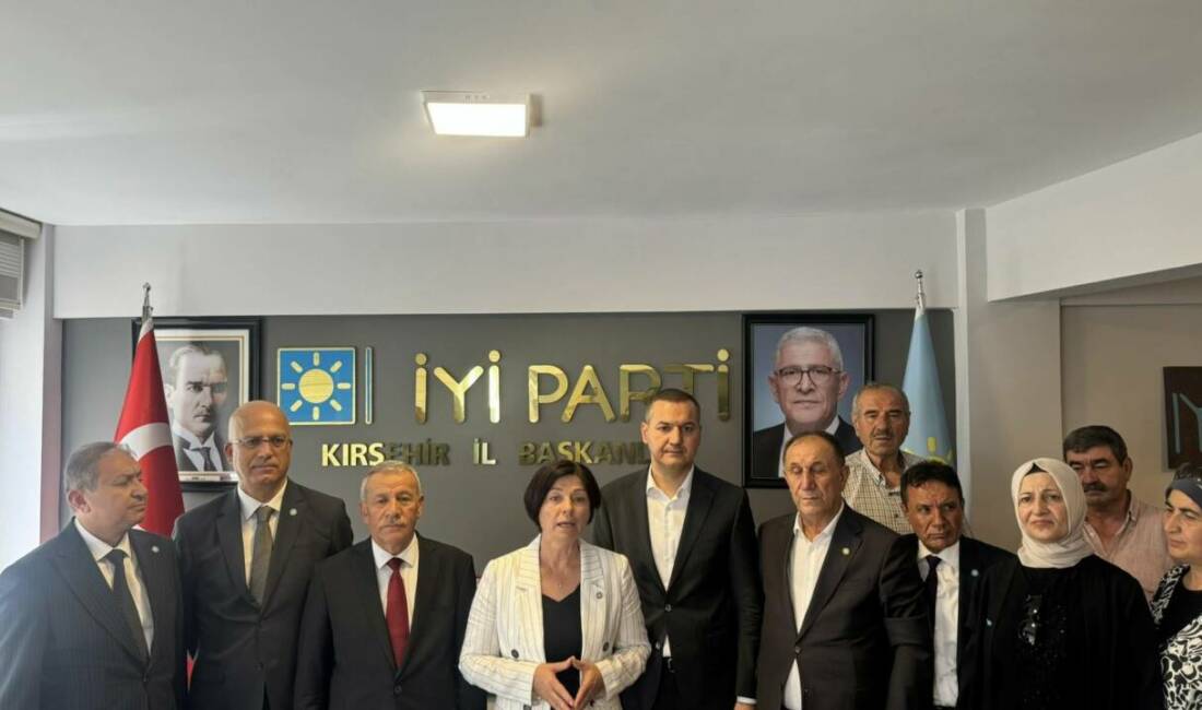 İYİ Parti Genel Başkan Yardımcısı Kevser Ofluoğlu, GİK Üyesi ve
