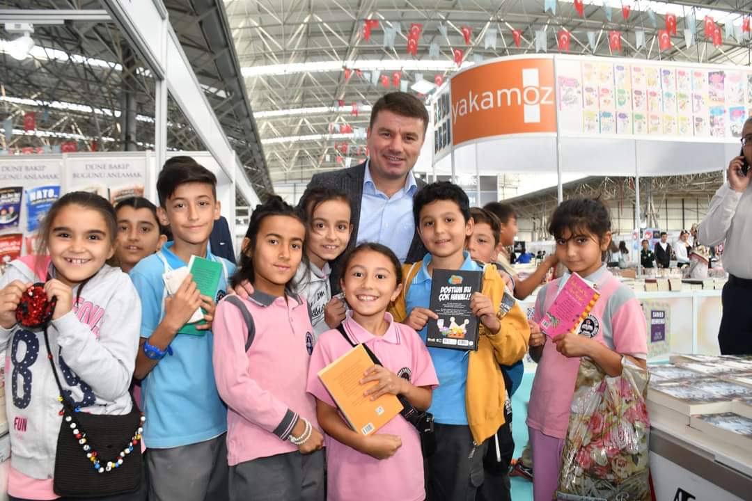 Aksaray Belediyesi tarafından 7. Kitap Günleri düzenleniyor. Pazar Pazarı Fuar