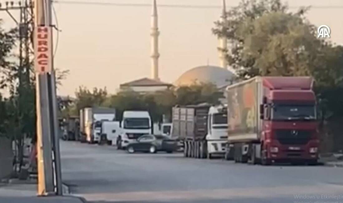 Konya'da bir sürücü polisten kaçtı. Polis ekipleri aracın lastiğine ateş