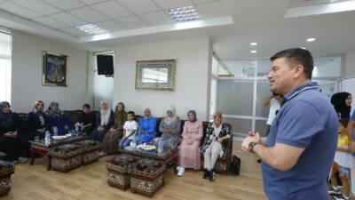 Kadın Aktivite Merkezinde düzenlenen Mevlid Kandili programına Aksaray Belediye Başkanı